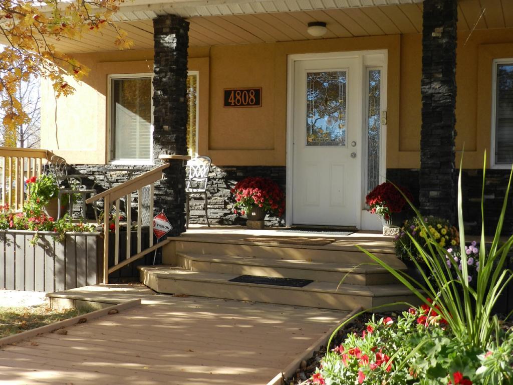 Bethel-Aspen Inn Bonnyville Экстерьер фото
